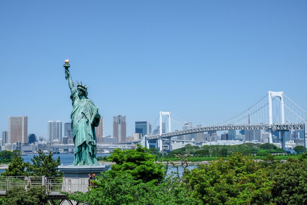 statue liberté tokyo