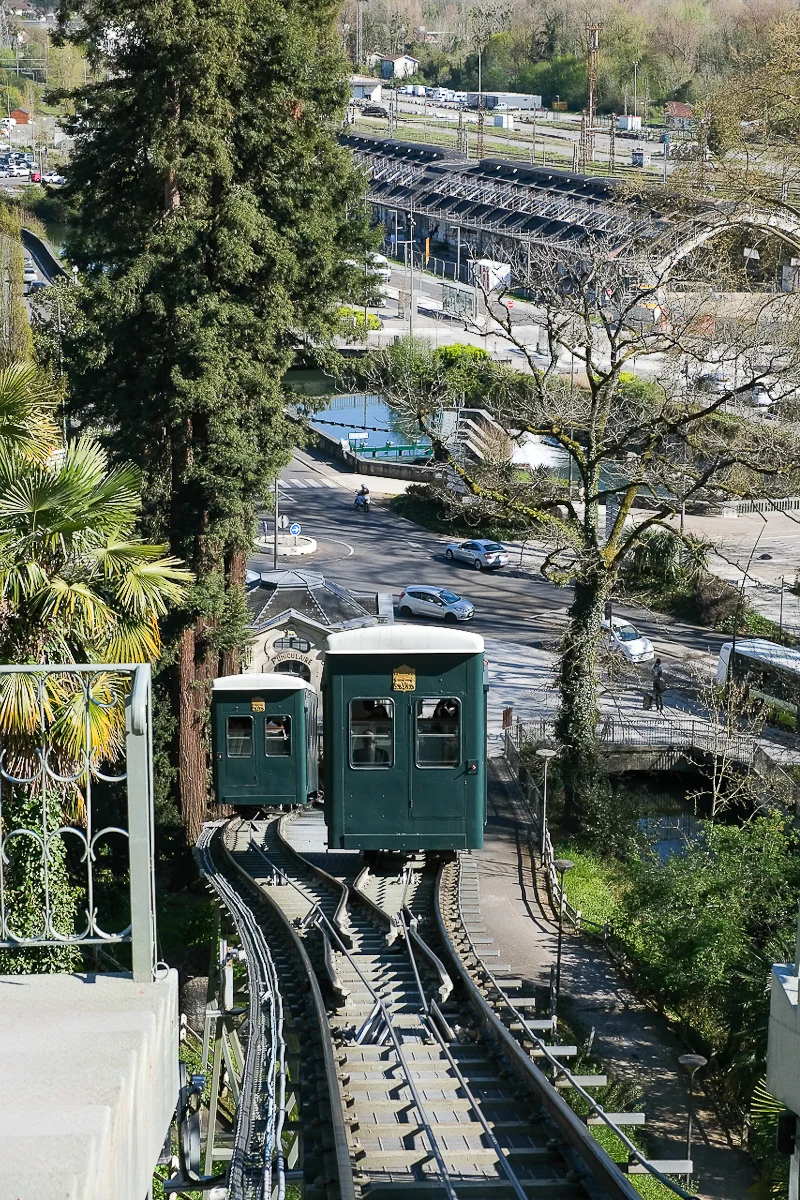 A bord du féniculaire de Pau
