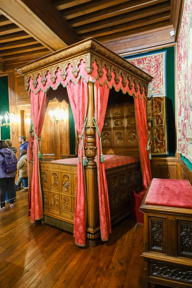 Lit d'Henri IV au château de Pau
