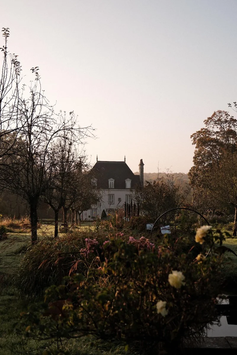 Demeure du domaine de la Hardouinais vue depuis le verger